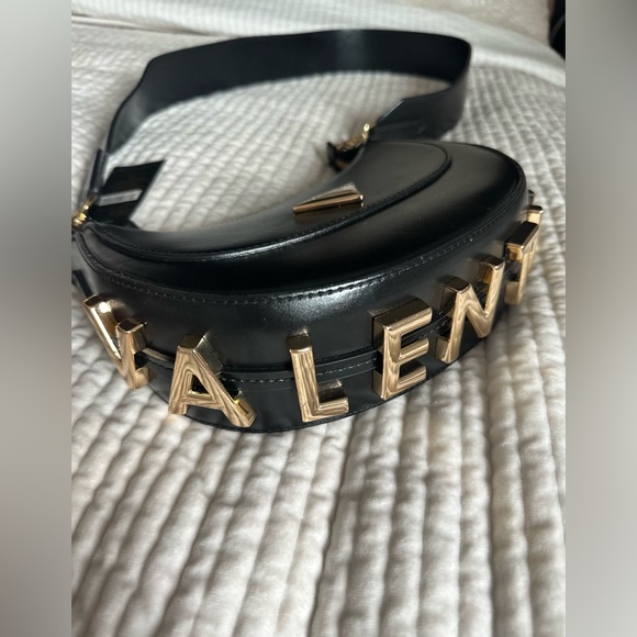 VALENTINO BY MARIO VALENTINO
Lunaire Leather Crescent Shoulder Bag - Picture 2 of 9